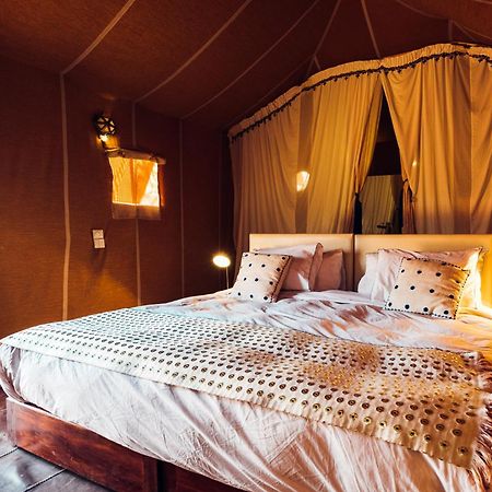 Holiday Luxury Camp Merzouga Bagian luar foto