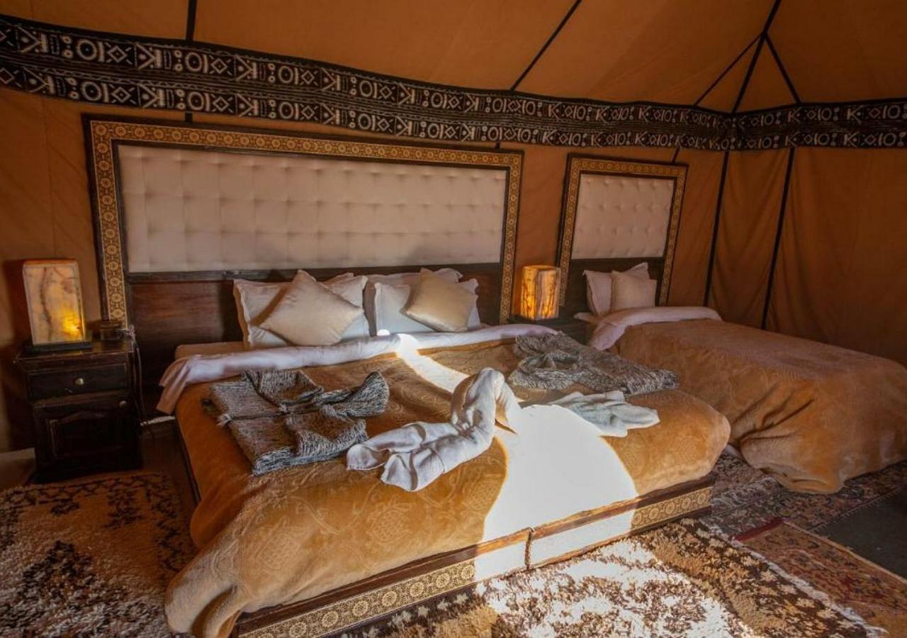 Holiday Luxury Camp Merzouga Bagian luar foto