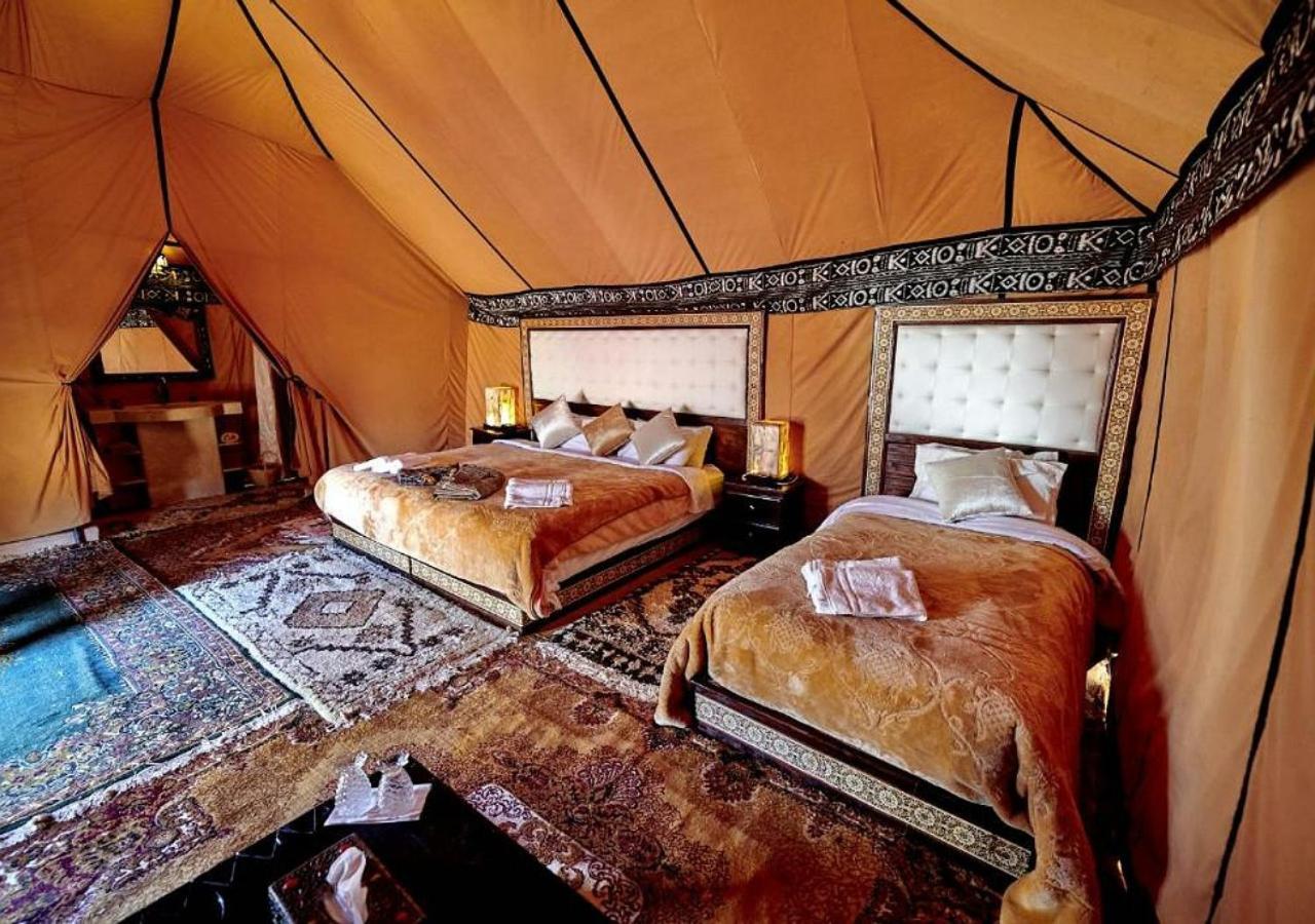 Holiday Luxury Camp Merzouga Bagian luar foto
