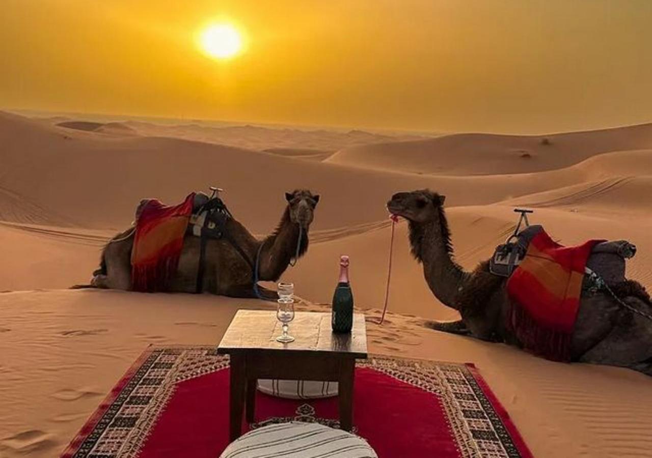 Holiday Luxury Camp Merzouga Bagian luar foto