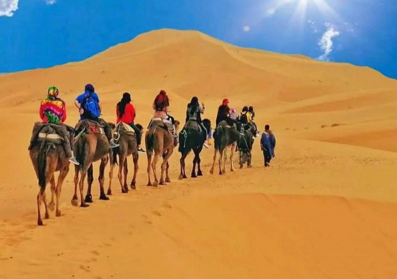 Holiday Luxury Camp Merzouga Bagian luar foto