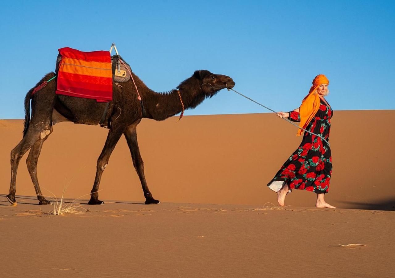 Holiday Luxury Camp Merzouga Bagian luar foto